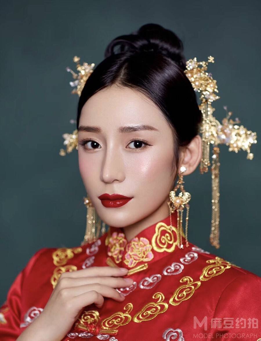 妆容模特