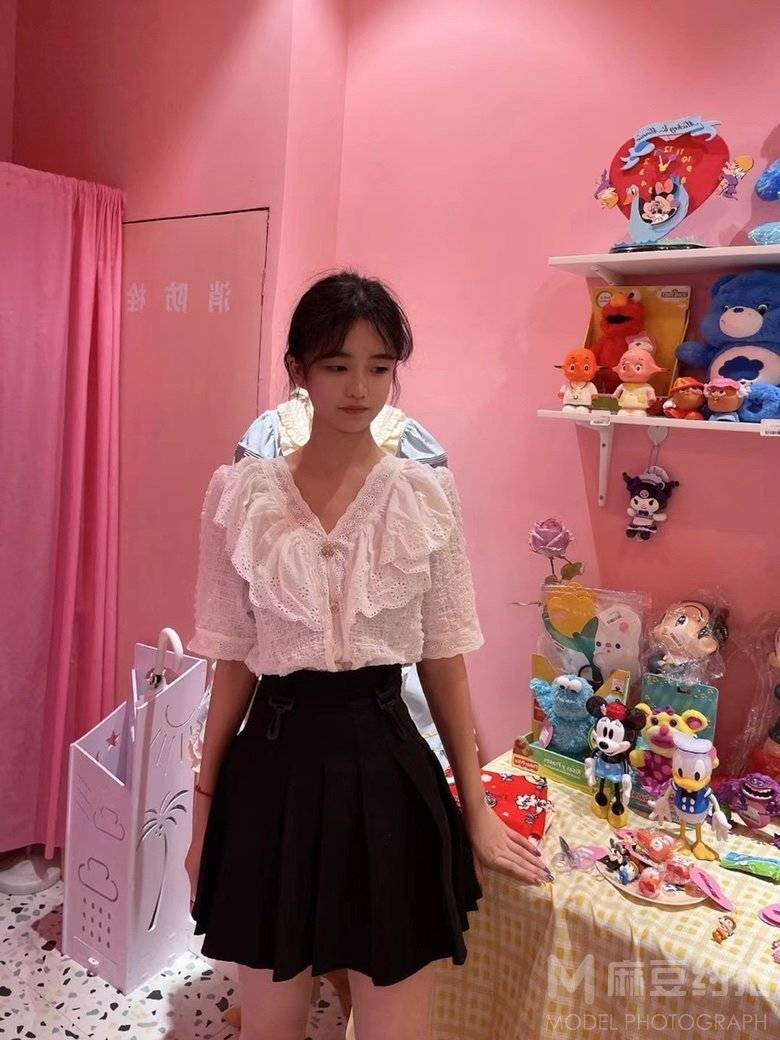 妆容模特