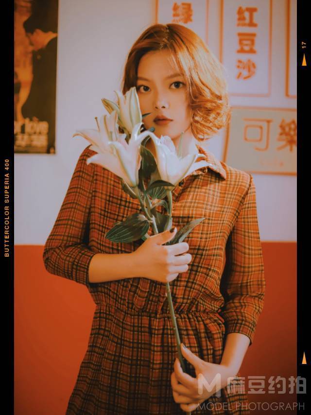 情绪模特