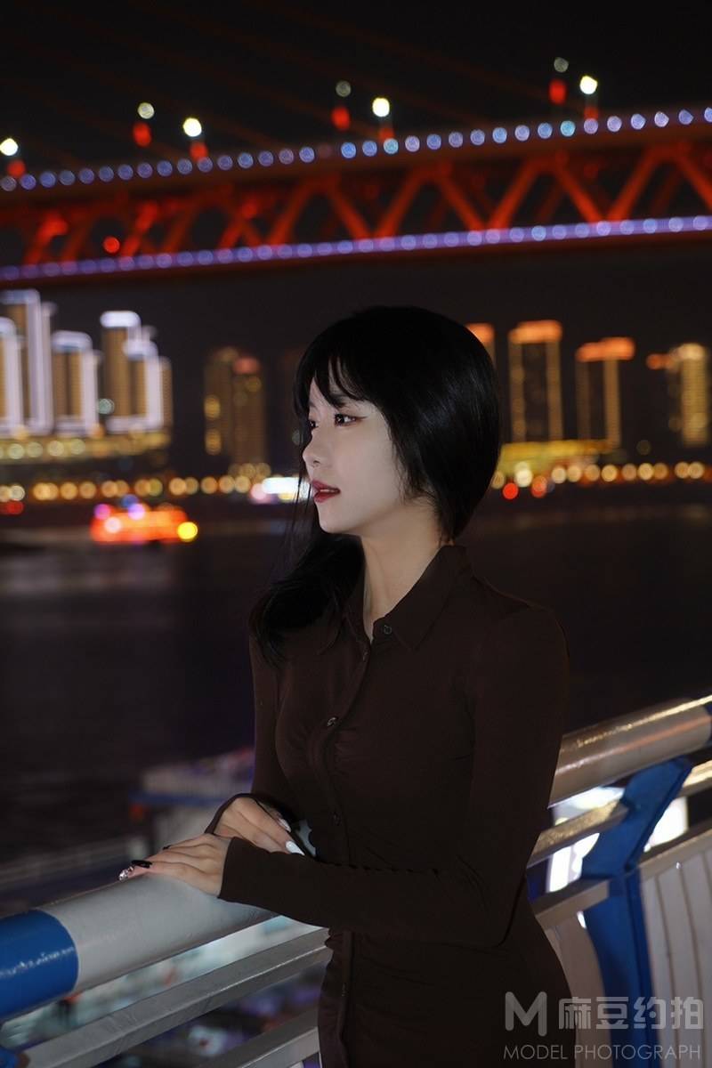 夜景模特