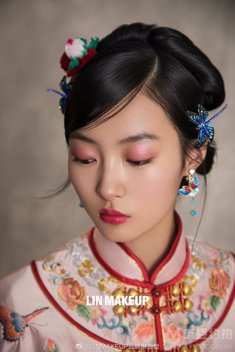 妆容模特