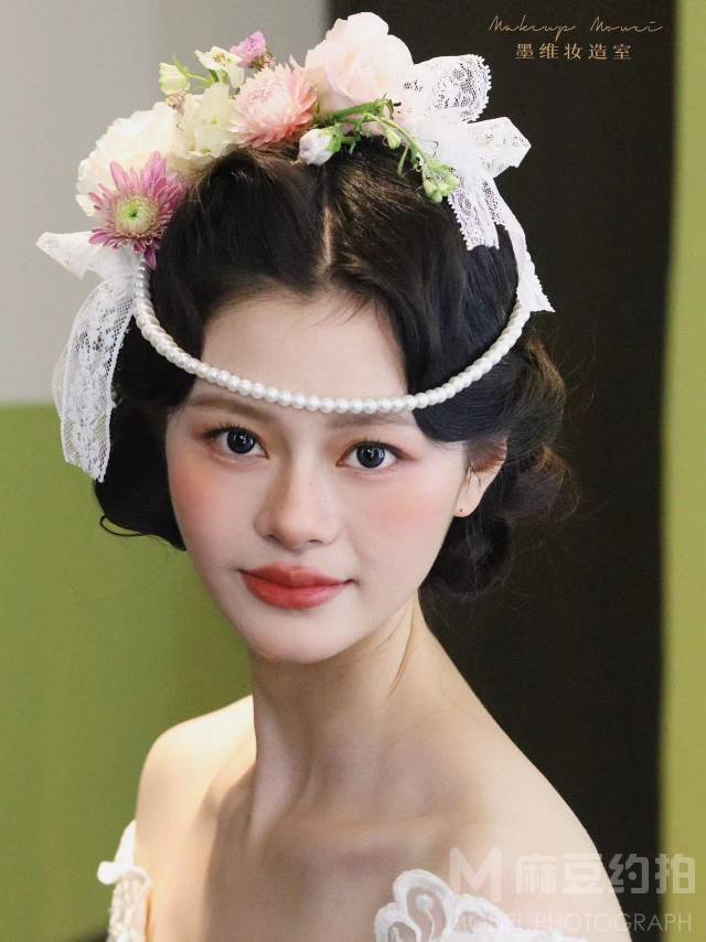 妆容模特