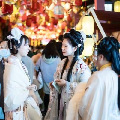 汉服模特