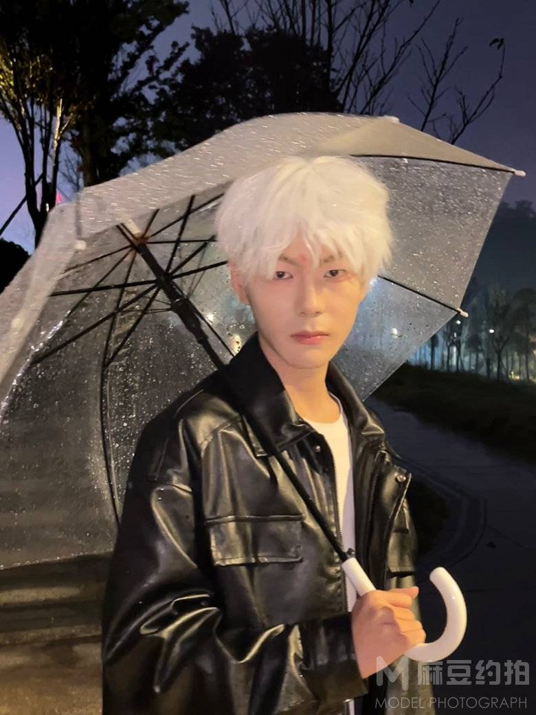 黑白模特