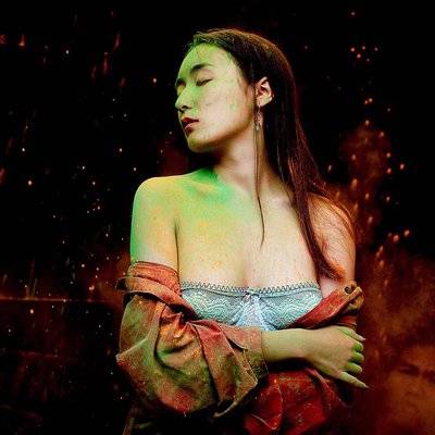 情绪模特