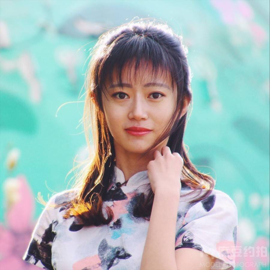 校园模特