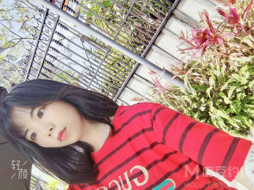 校园模特