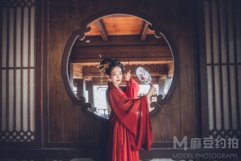 汉服模特