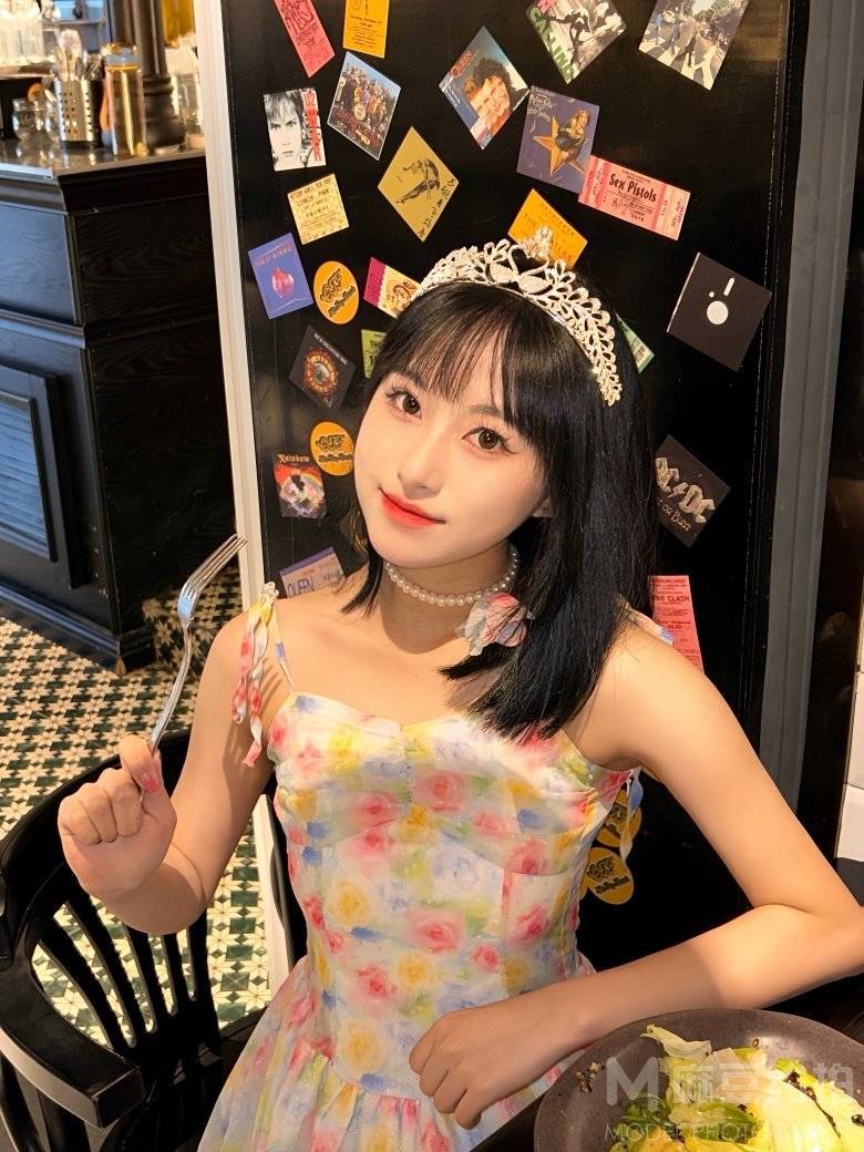 妆容模特