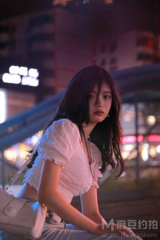 夜景模特