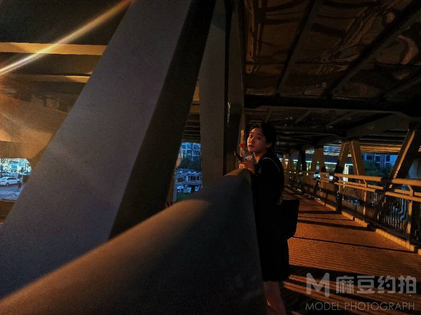 夜景模特