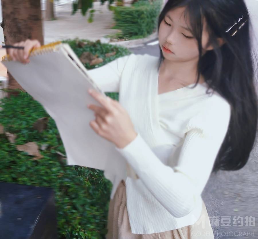 校园模特