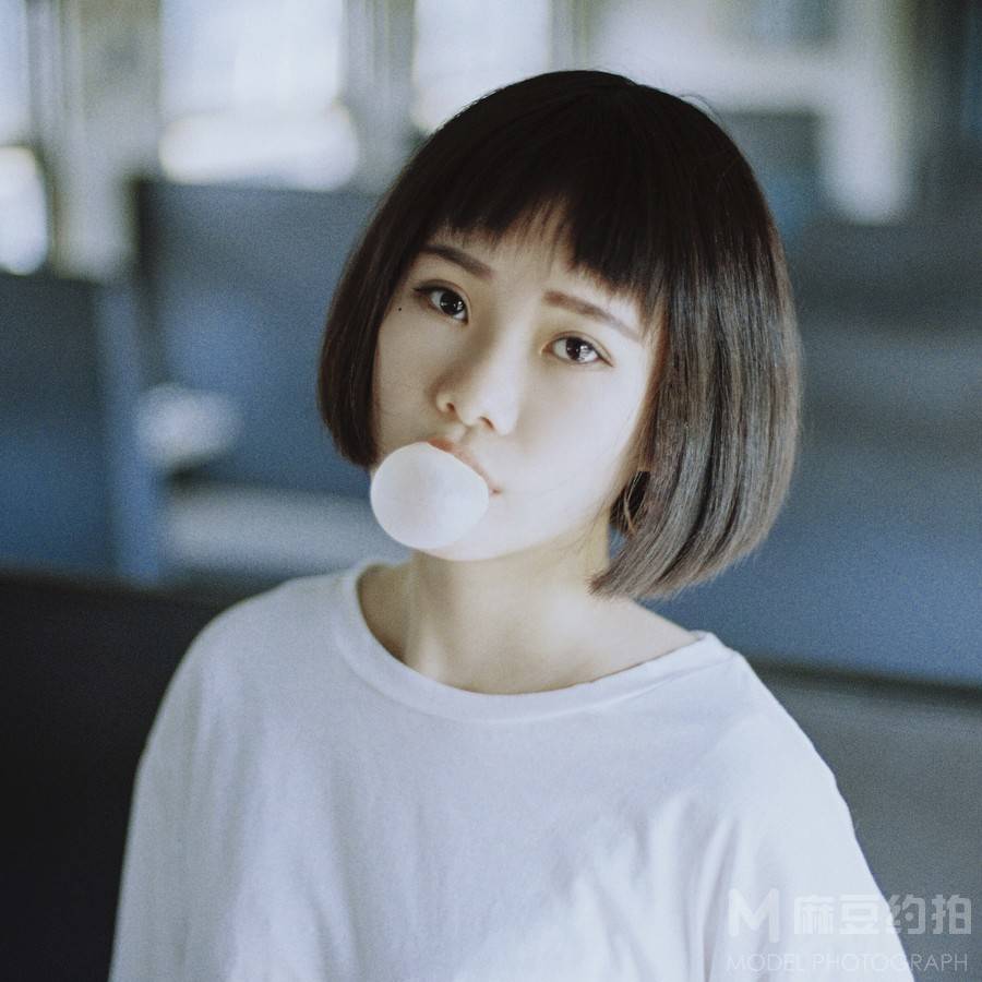 情绪模特