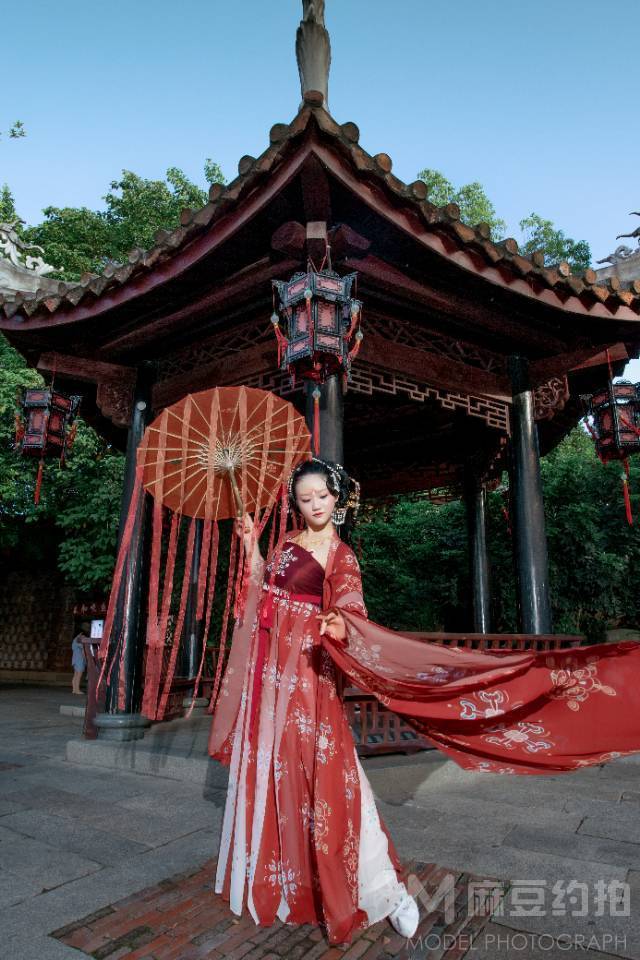 汉服模特