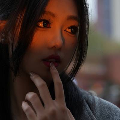 情绪模特