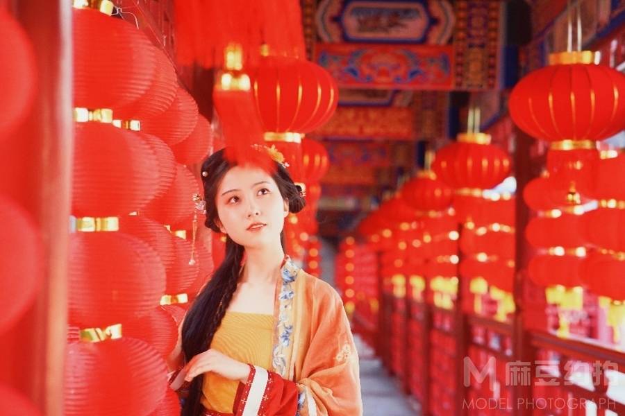 汉服模特