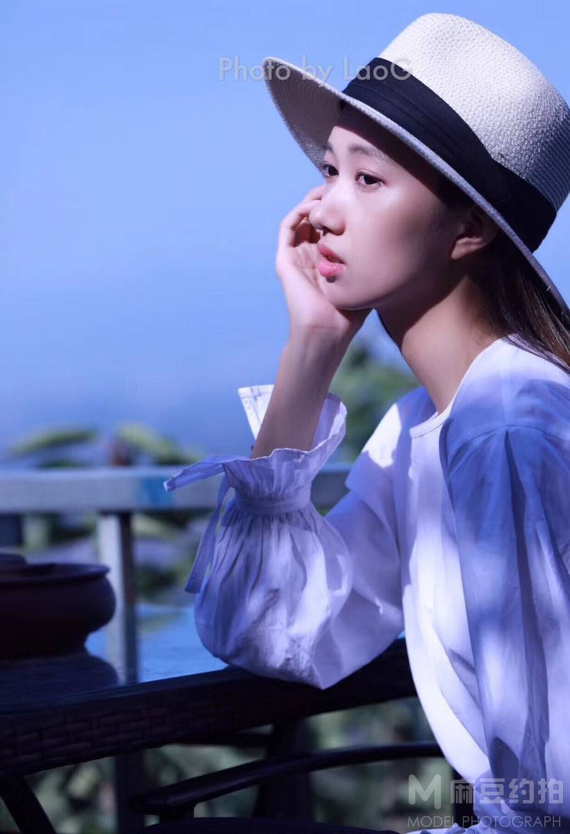 黑白模特