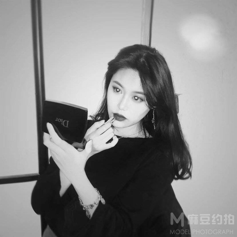 暗黑模特