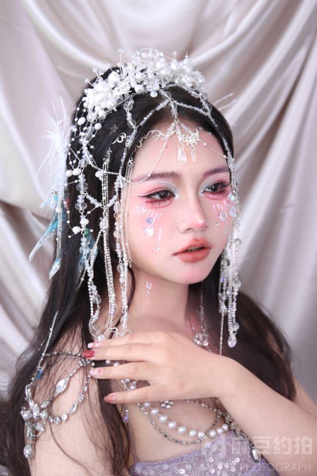 妆容模特
