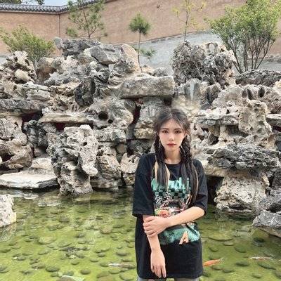 黑白模特