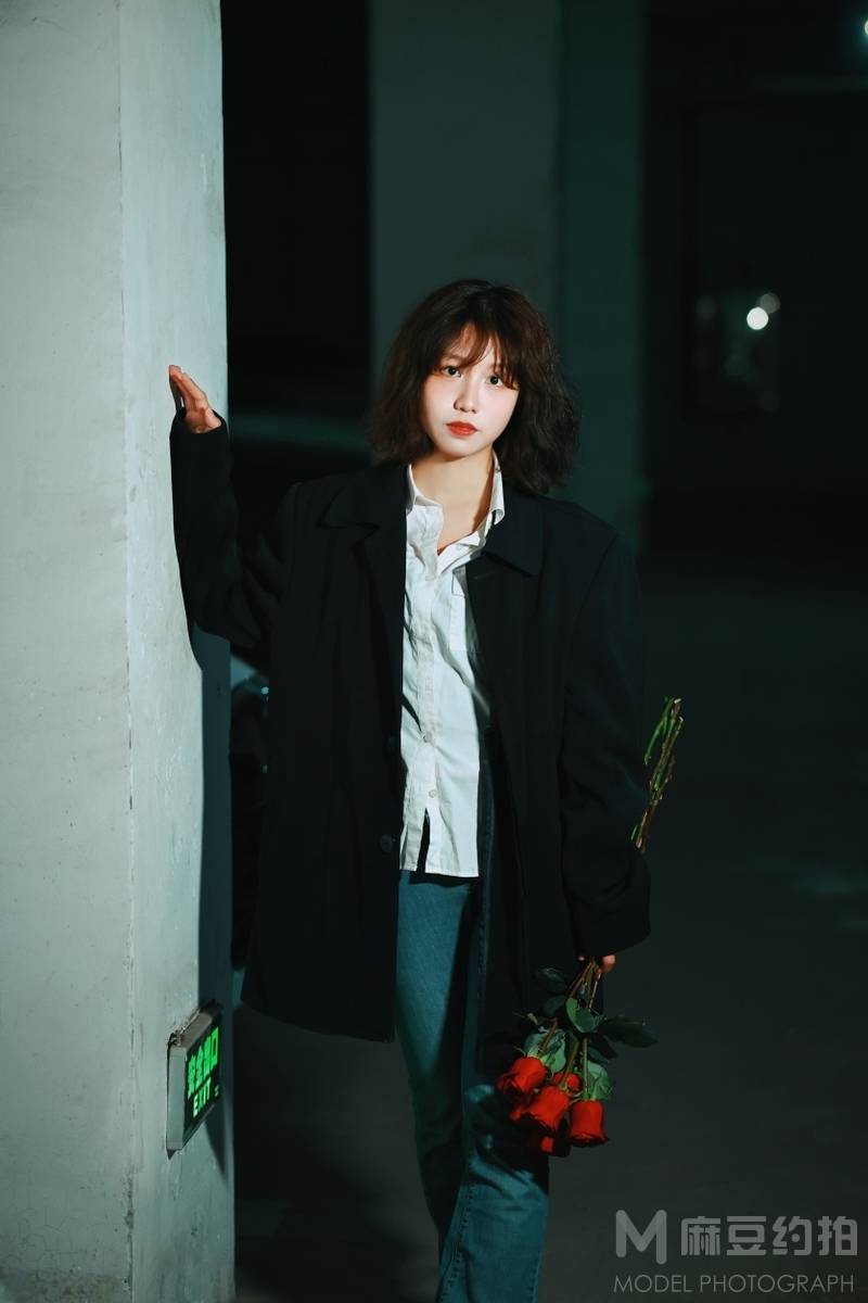 情绪模特