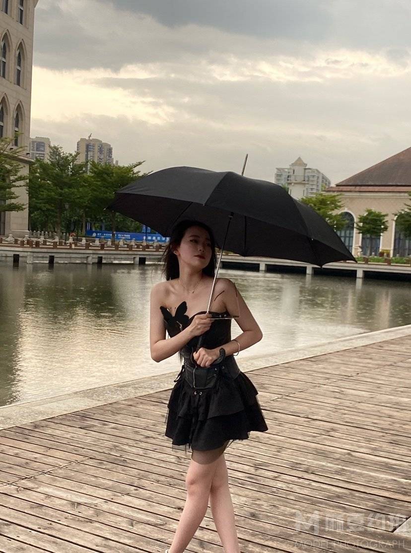 清新模特