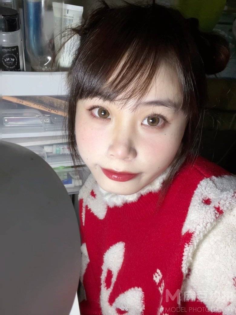 妆容模特