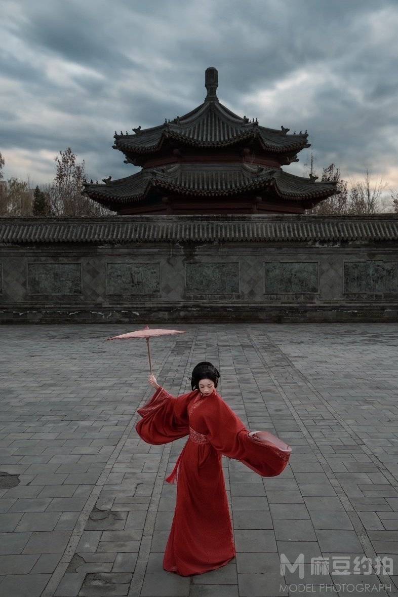 汉服模特