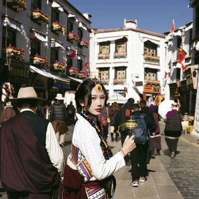 汉服模特