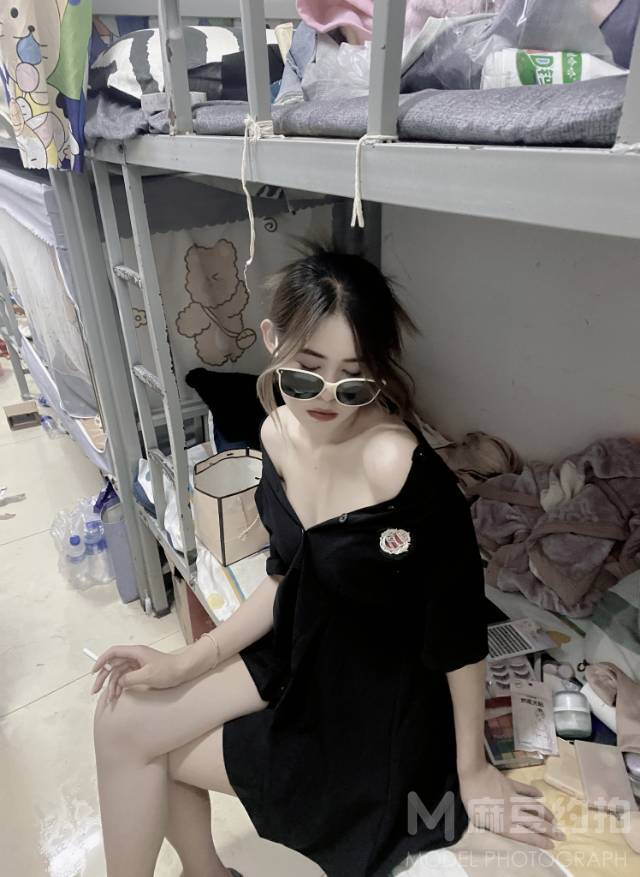 民国模特
