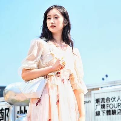 清新模特