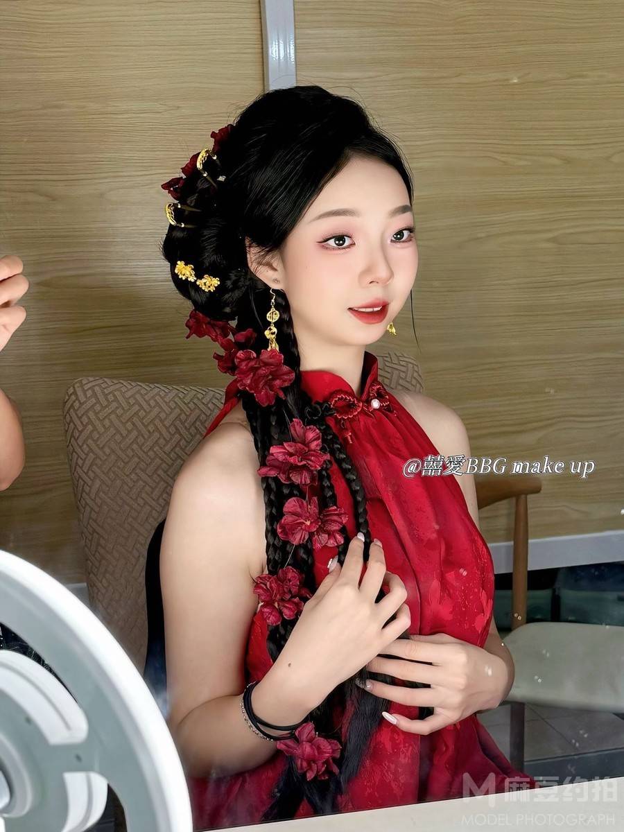 妆容模特