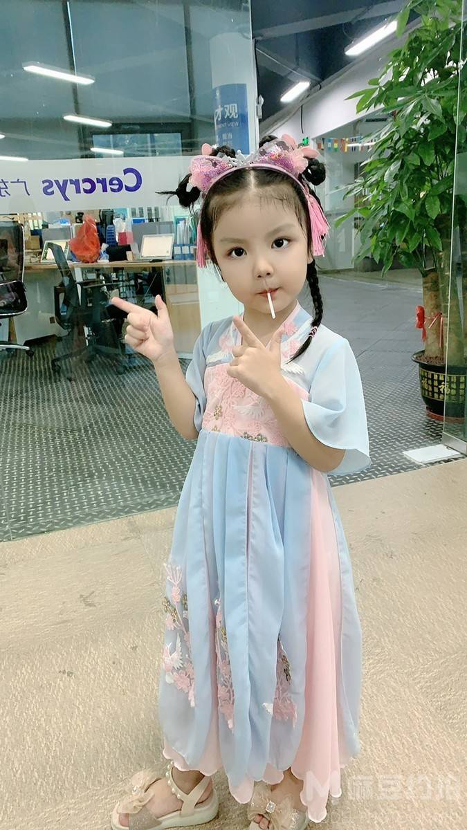 汉服模特