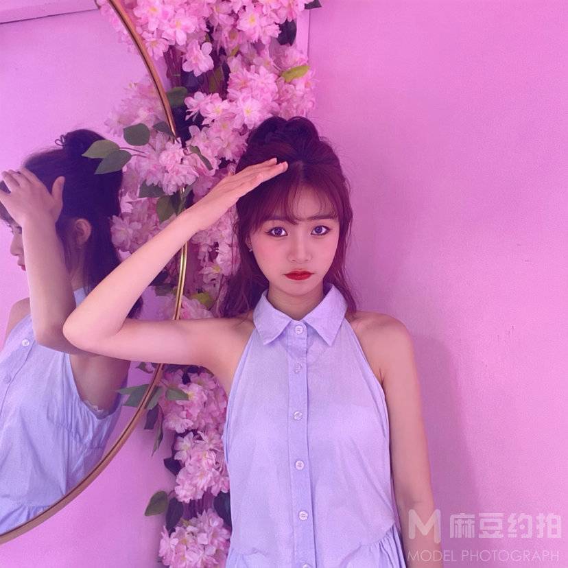 情绪模特