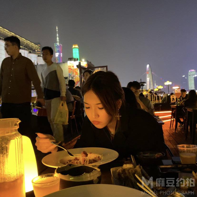 暗黑模特