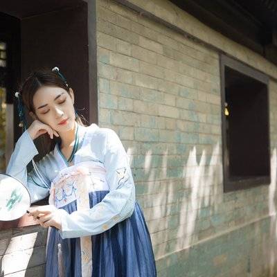 清新模特