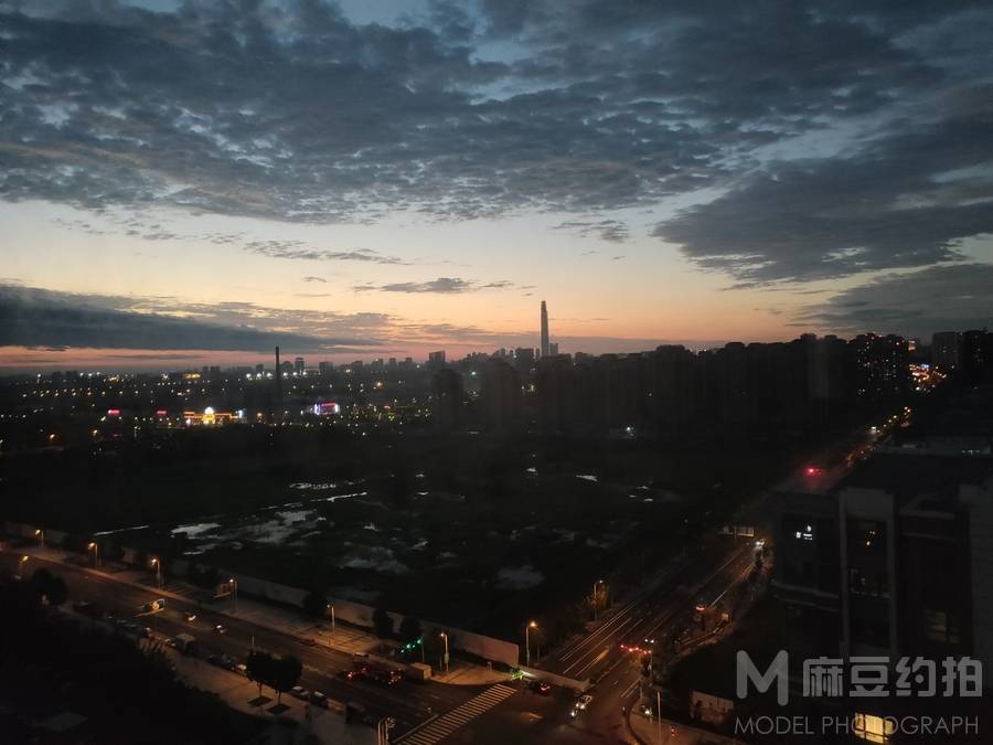 夜景模特
