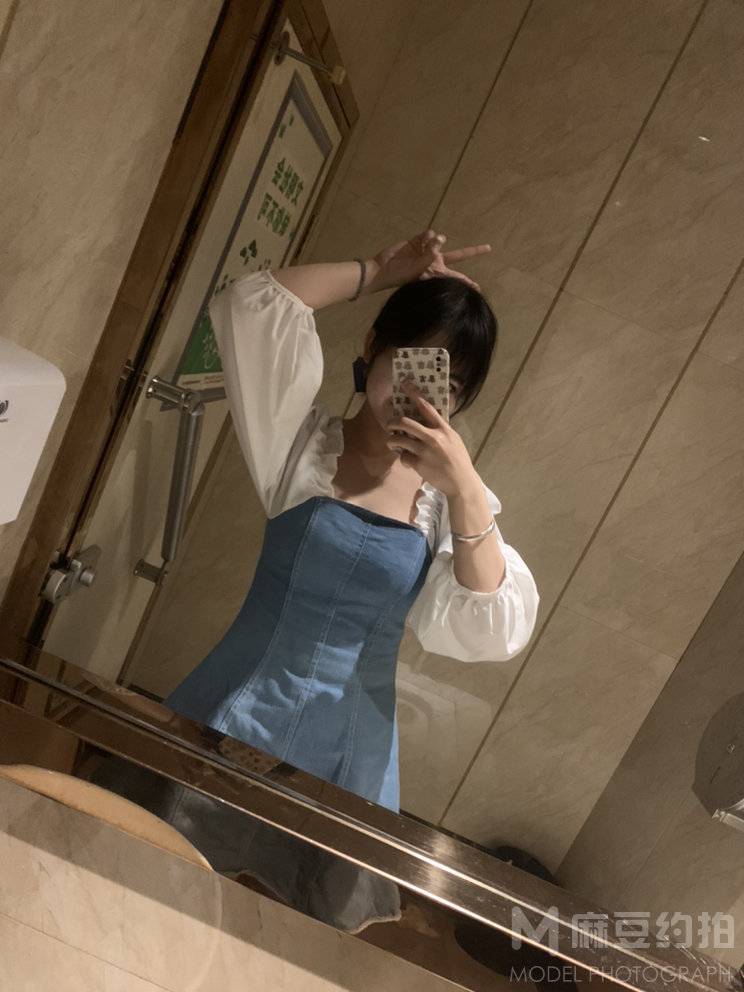 纪实模特