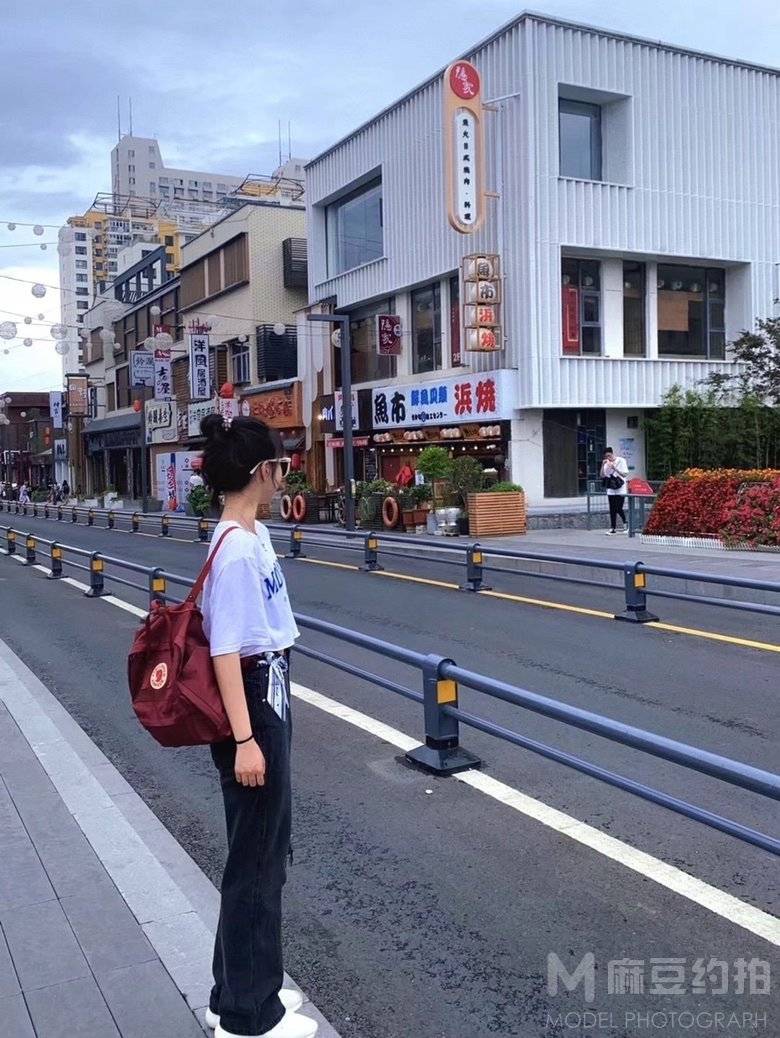 校园模特