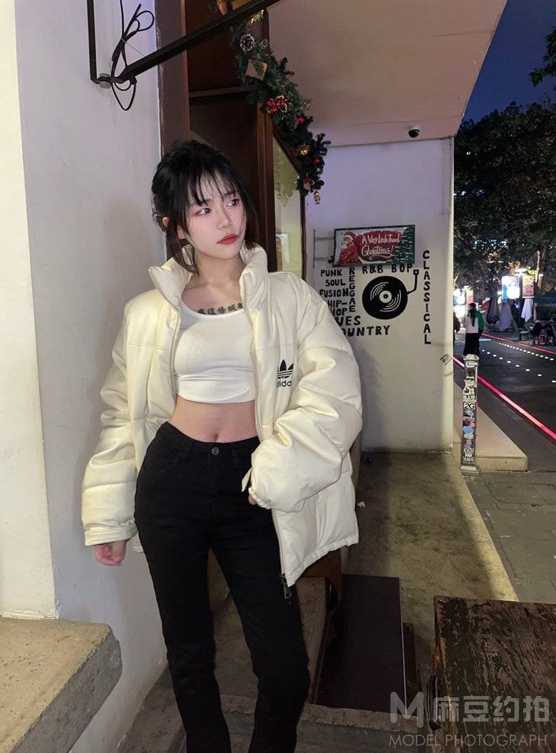 胶片模特