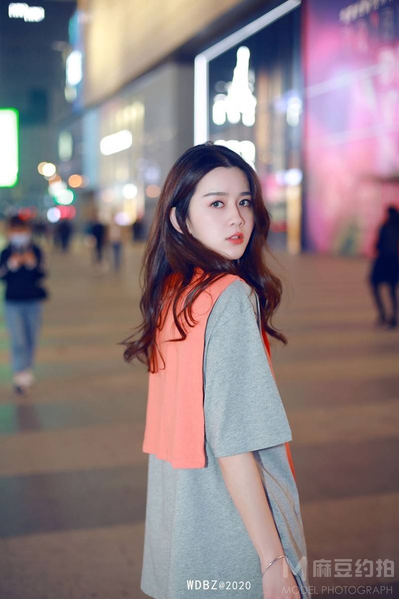 夜景模特