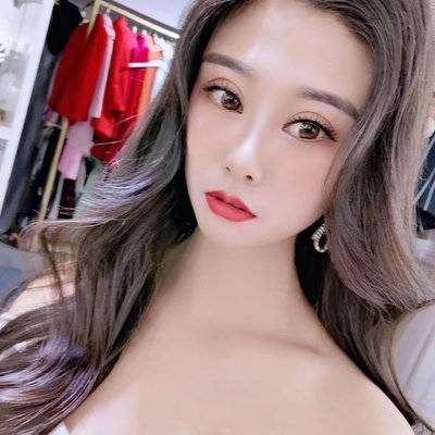 黑白模特