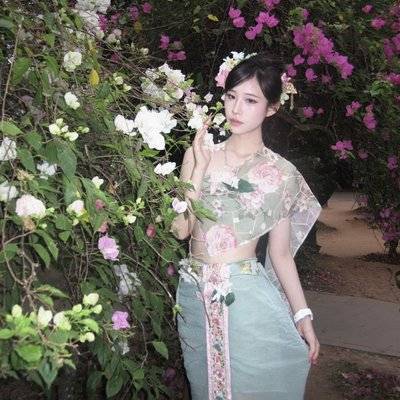 汉服模特