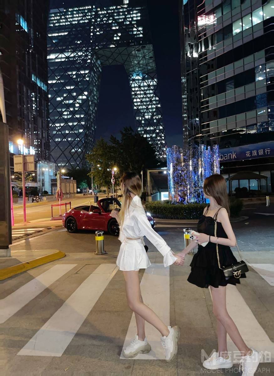 夜景模特