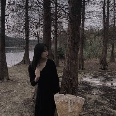 黑白模特