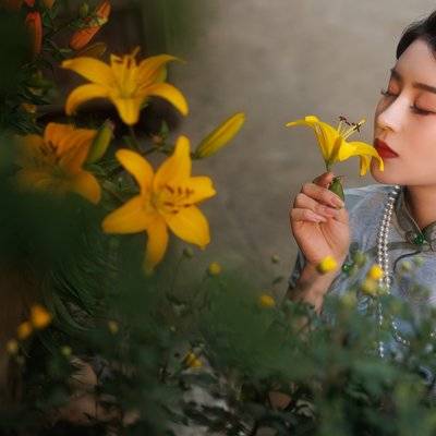 情绪模特