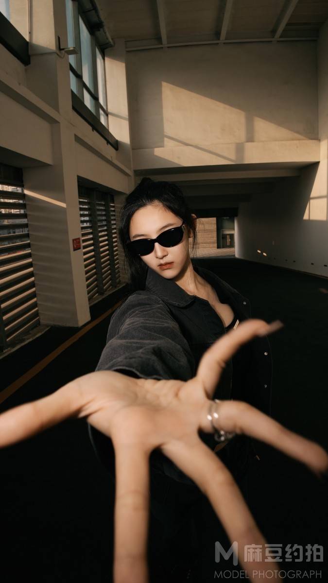 胶片模特
