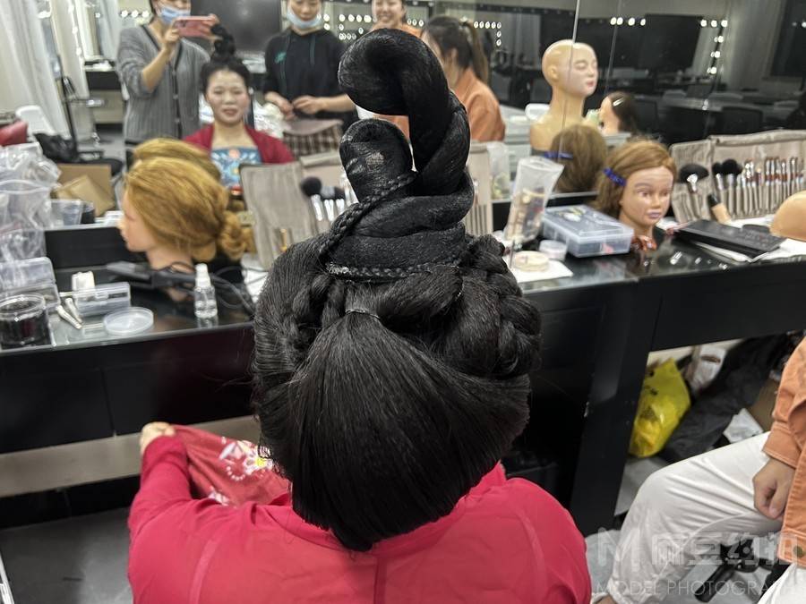 妆容模特