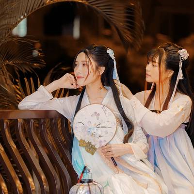 汉服模特