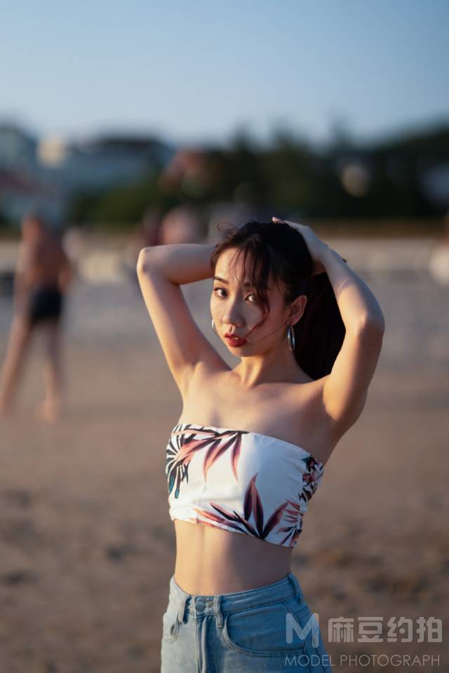 妆容模特